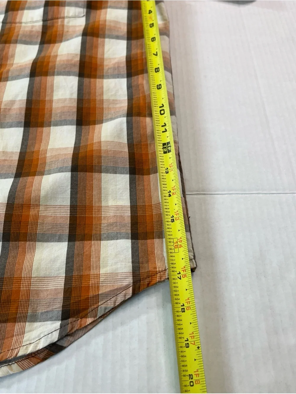 Carhartt Men's Relaxed Fit Button Down Plaid Shirt Pocket orange brown Large